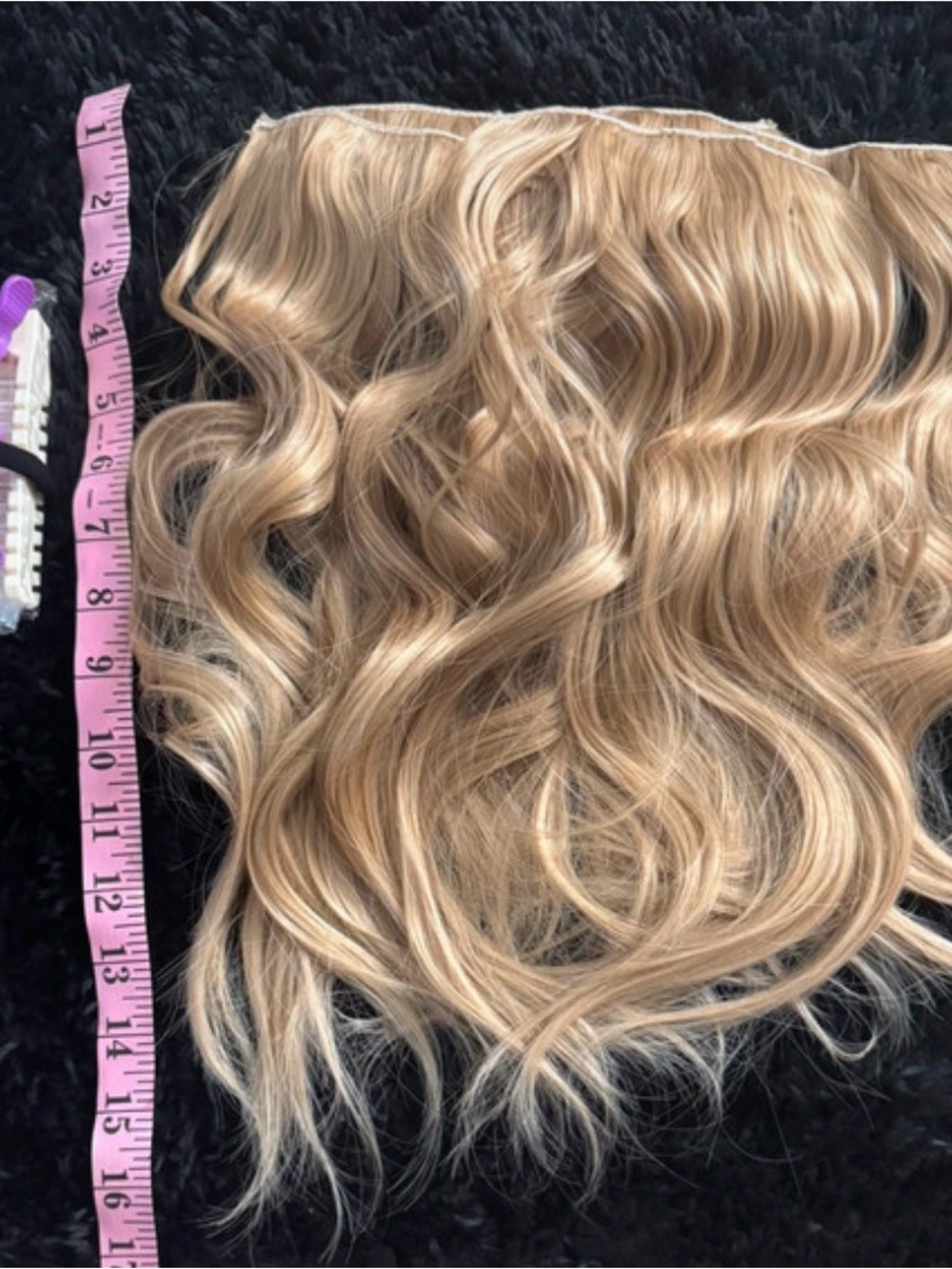 Blonde Wavy Clip-In Hair Extensions - Natural Blonde
